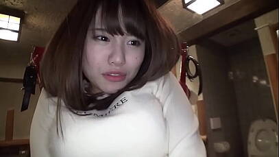 หนังโป๊สาวขี้เงี่ยน แอบเล่นเสียวกับลุง ตอนที่สามีไปทำงาน