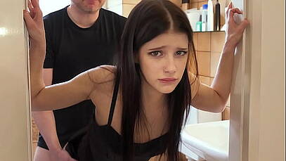 เล่นเสียวกับเมียในห้องน้ำอีกแล้วครับ ได้อารมณ์เงี่ยนมาก ๆ เสียวจริง ๆ